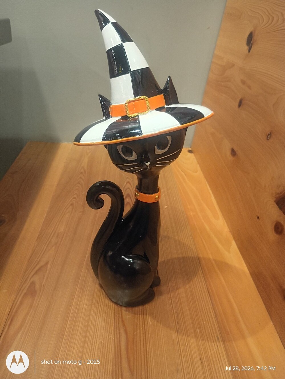 Viral Black Cat Witch Figurine with Checkered Hat - Decorative Home Accent